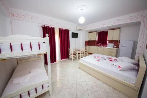 Poseidon Hotel Ksamil Exterior foto